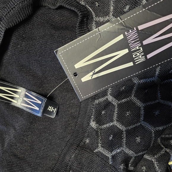 MarlaWynne Black and Silver Patterned Lightweight Sweater Size 2X - Picture 4 of 5